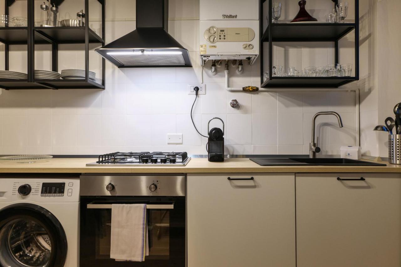 Contempora Apartments - Marcantonio Dal Re 40 Milan Bagian luar foto