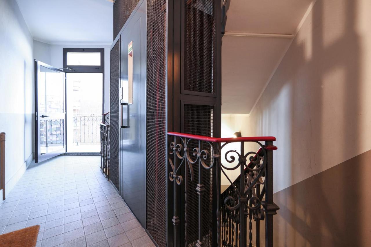 Contempora Apartments - Marcantonio Dal Re 40 Milan Bagian luar foto