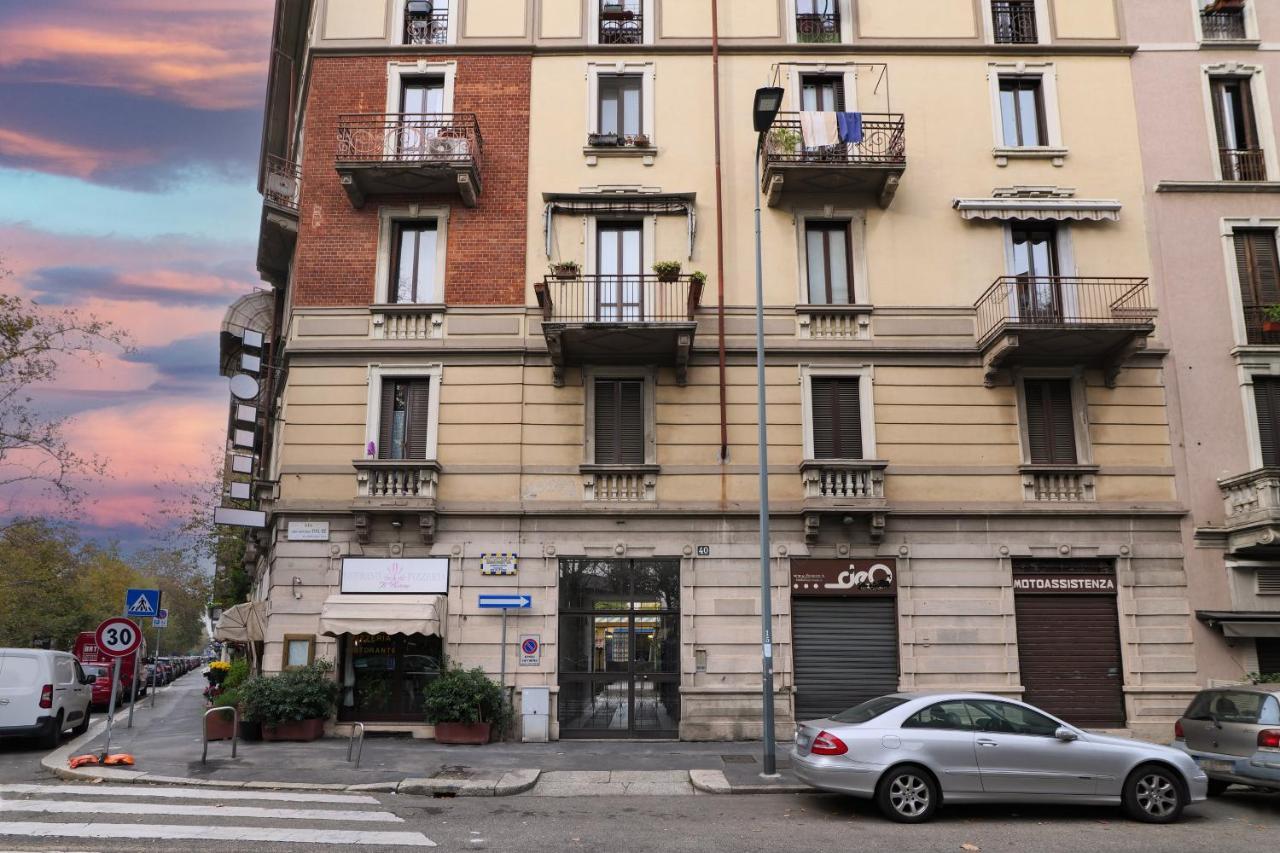 Contempora Apartments - Marcantonio Dal Re 40 Milan Bagian luar foto